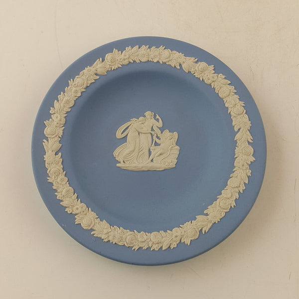 Wedgewood Blue Jasperware Pair of Decorative Plates - 8546 O/A