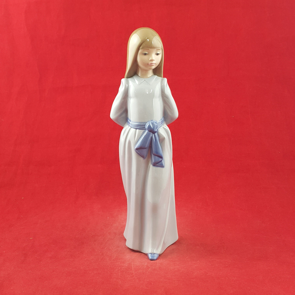 Nao By Lladro Figurine - Girl In Blue Dress / Hands Behind Back - L/N 3336