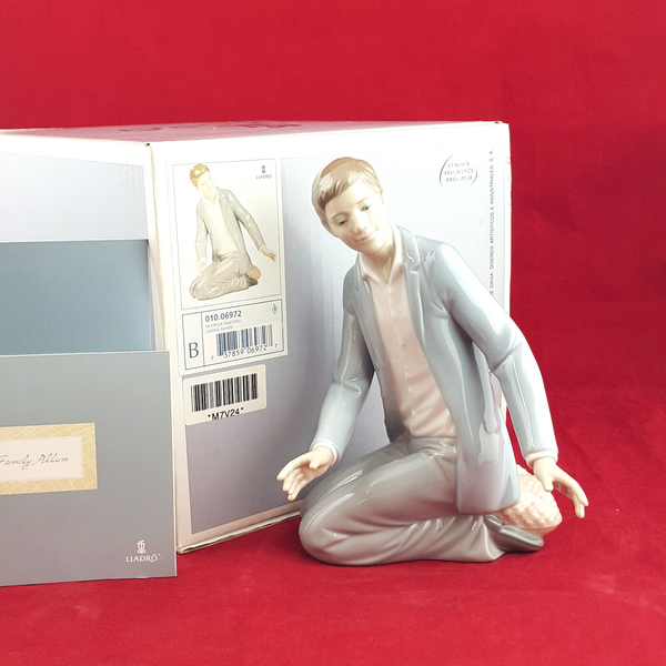Lladro - Caring Father 6972 (Boxed) - L/N 2099