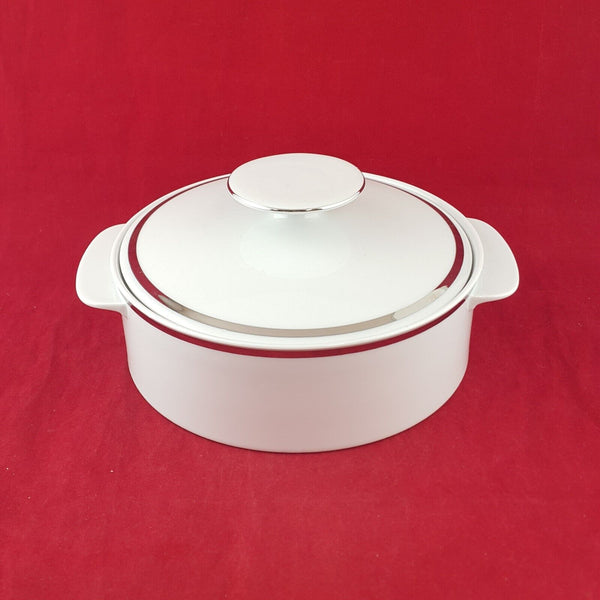 Thomas Rosenthal Germany White With Sliver Band Tureen With Lid 7075 OA 