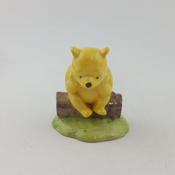 Royal Doulton Winnie the Pooh Under the Name Mr. Sanders WP36 - 8138 RD