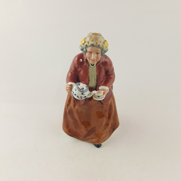 Royal Doulton Figurine - Teatime HN2255 - RD 3142