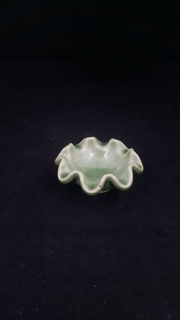 Wade Whimsies Mini Green Bowl/Tray - Chipped/Damaged