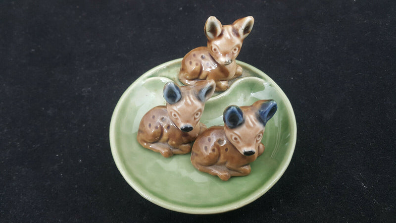 Wade Whimsies Fawns, 1 in Tray & 2 Separate