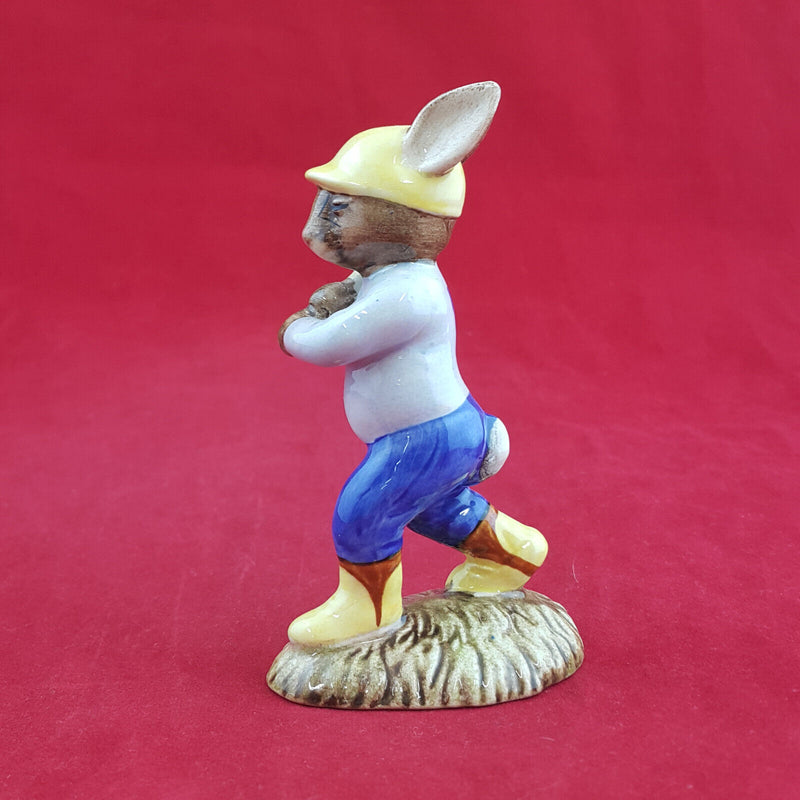 Royal Doulton Bunnykins - Home Run DB43 – RD 1158