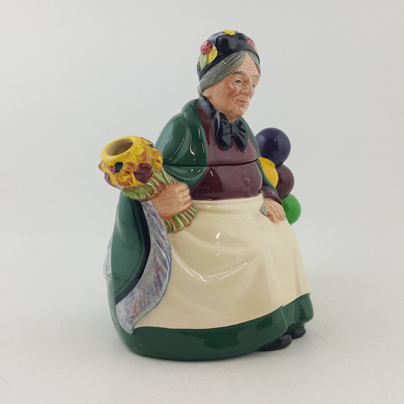 Royal Doulton Teapot - Old Balloon Seller D6855 – RD 1528