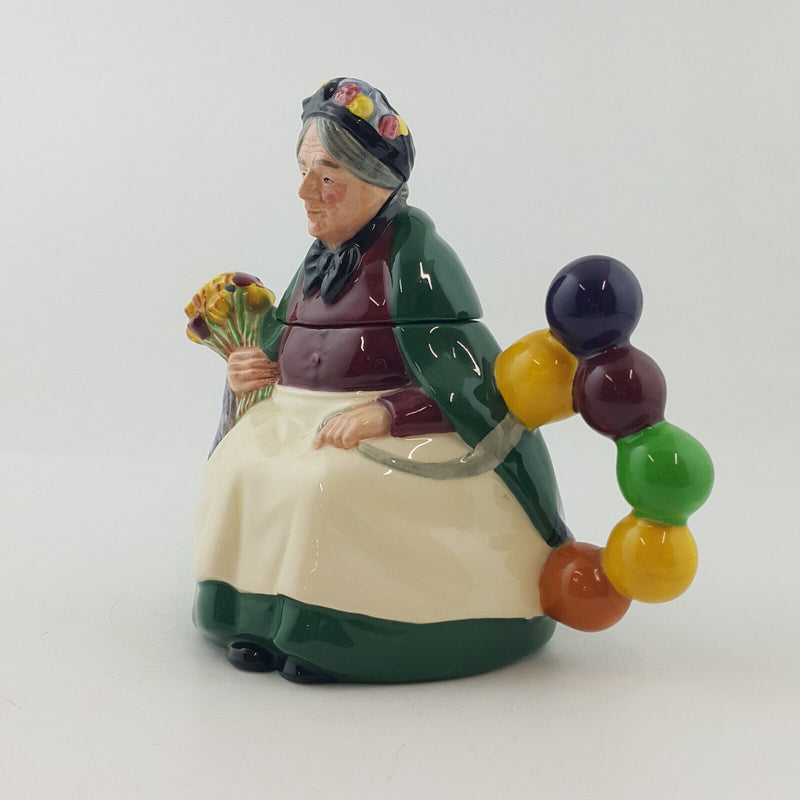 Royal Doulton Teapot - Old Balloon Seller D6855 – RD 1528