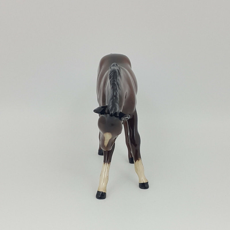 Royal Doulton Foal DA77 Large Head Down