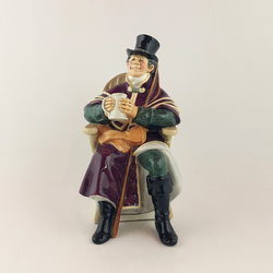 Royal Doulton Figurine HN2282 The Coachman - 7286 RD