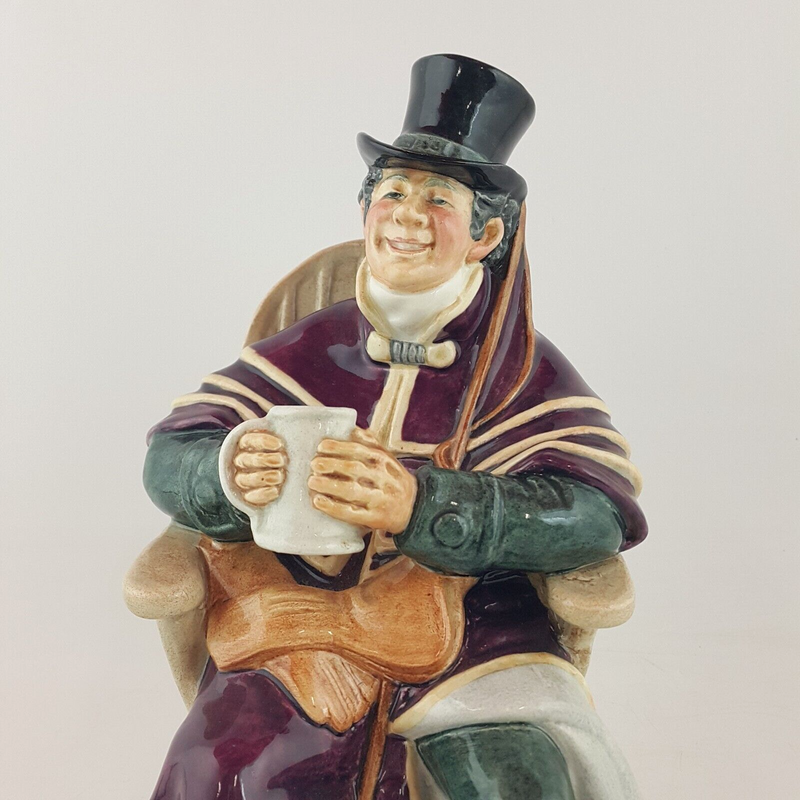 Royal Doulton Figurine HN2282 The Coachman - 7286 RD