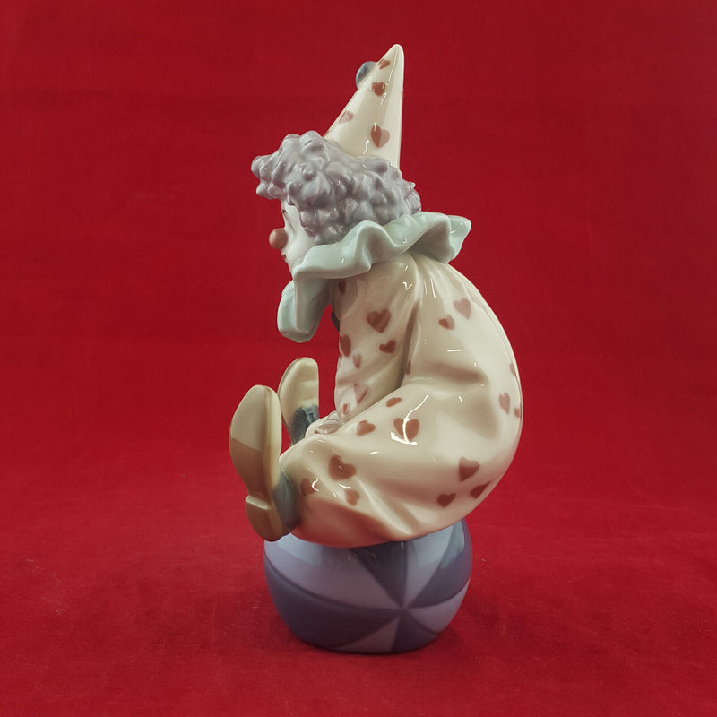 Lladro - Having A Ball Clown 5813 - L/N 1355