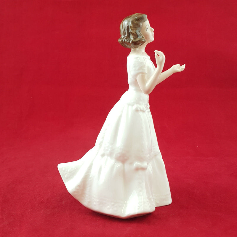 Royal Doulton Figurine - Welcome HN3764 – RD 963