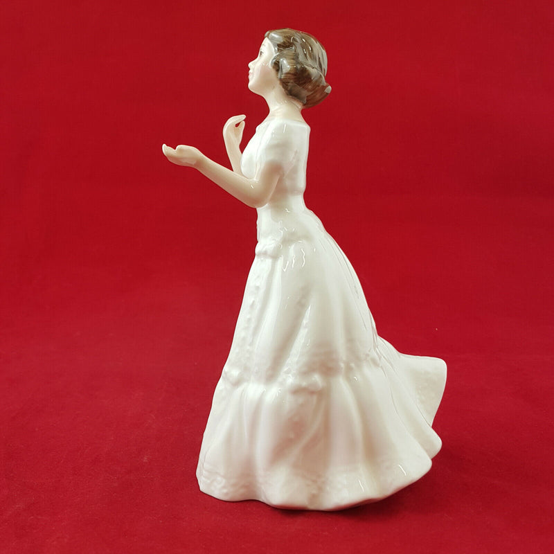 Royal Doulton Figurine - Welcome HN3764 – RD 963