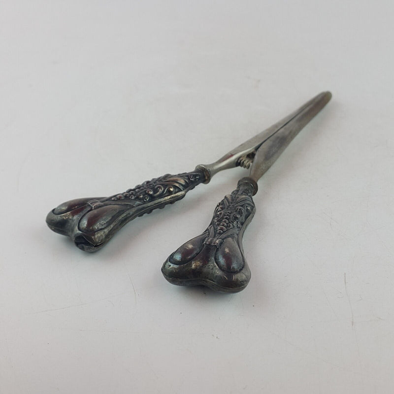 Silver Handled Pair Of Glove Stretchers - OV 2394