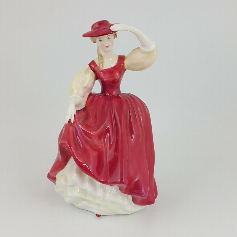 Royal Doulton Figurine HN2399 - Buttercup - 5740 RD