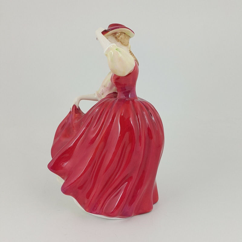 Royal Doulton Figurine HN2399 - Buttercup - 5740 RD