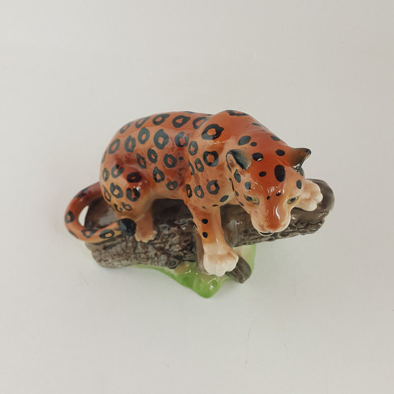 Continental Felis Pardus Leopard Figurine - TF 152