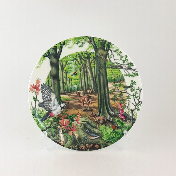 Wedgwood Decorative Plate The Beechwood - 7942 WD