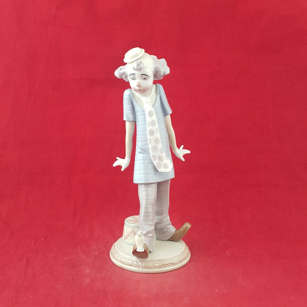 Lladro Porcelain Figurine 6916 Circus Days - 8051 L/N