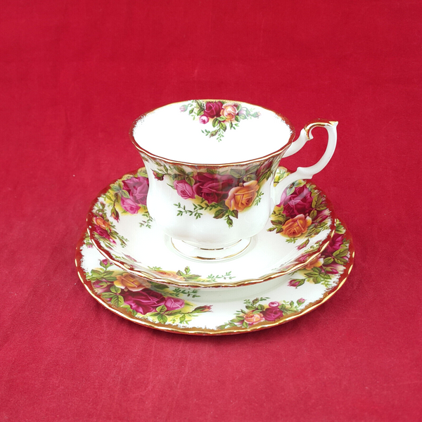 Royal Albert Old Country Roses - Trio Of Cup / Saucer / Plate - OP 2826