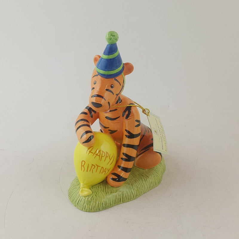 Royal Doulton Winnie The Pooh Tiggers Birthday Surprise WP65 - 8119 RD