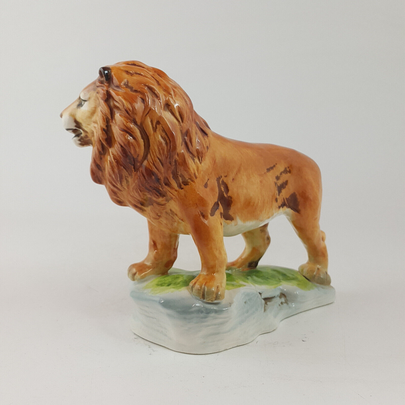 Porcelain Figure Lion Felis Leo - OP 2870