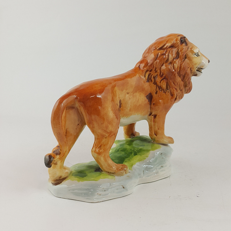 Porcelain Figure Lion Felis Leo - OP 2870