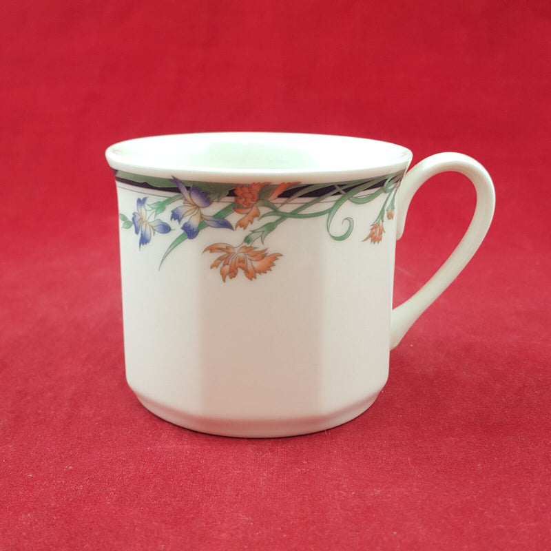 Royal Doulton Juno - Tea Cup & Saucer - RD 2939