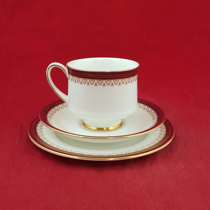 Royal Albert Paragon Holyrood Trio - 8173 N/A