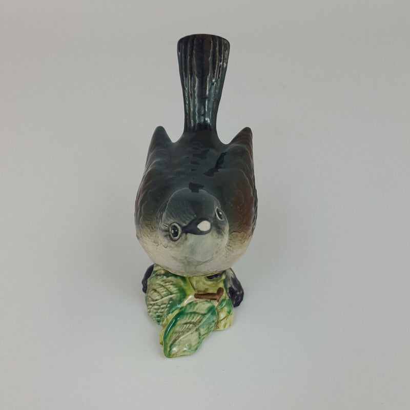 Beswick Bird - Whitethroat Model Number 2106 (chipped beak)