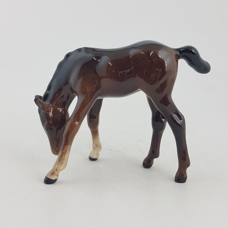 Beswick - Foal Grazing 946 (Second Version) - BSK 2167