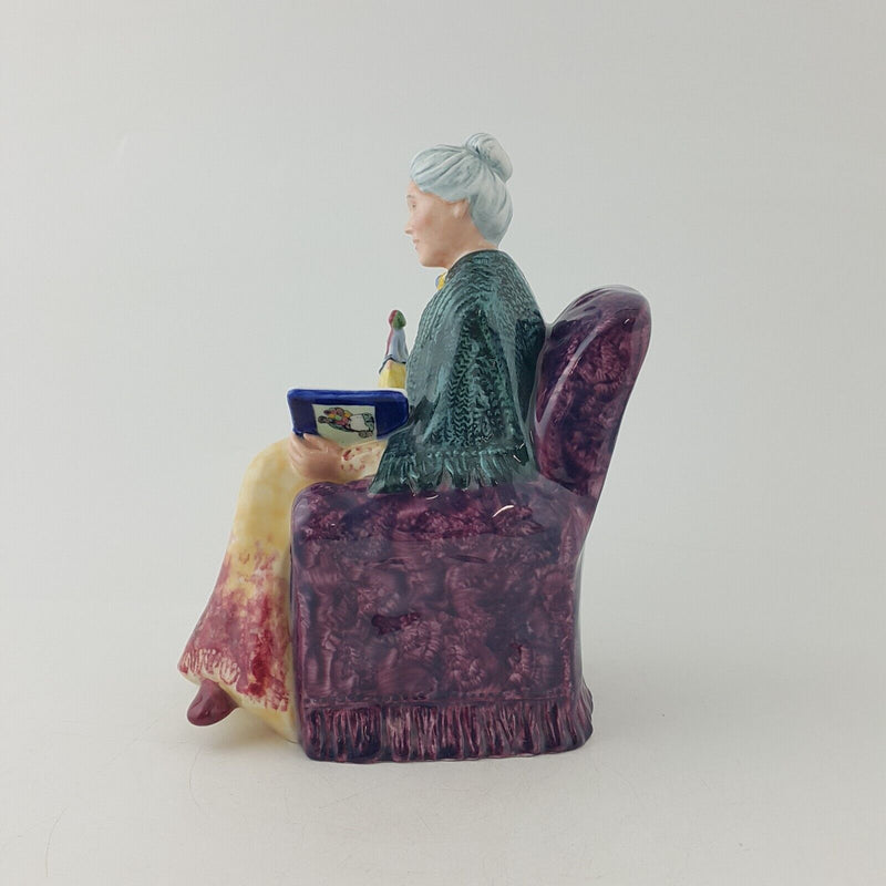 Royal Doulton Figurine HN2942 Prized Possession - 8451 RD