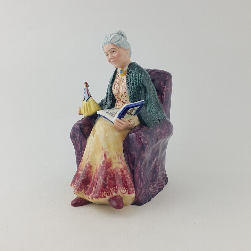 Royal Doulton Figurine HN2942 Prized Possession - 8451 RD