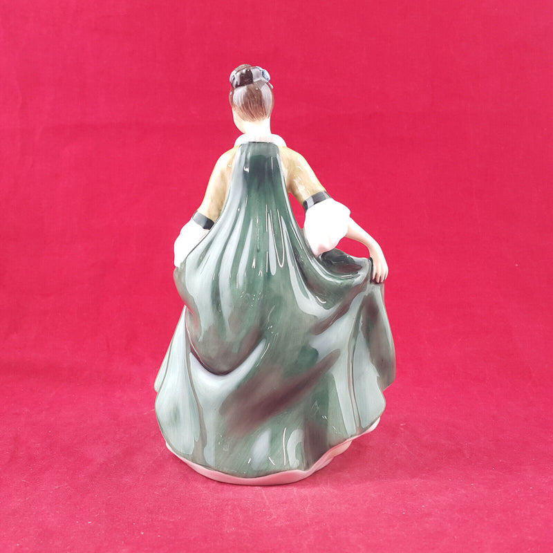 Royal Doulton Figurine - Elegance HN2264 - RD 3145