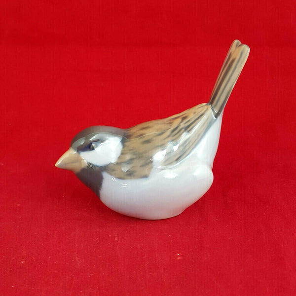 Royal Copenhagen - Sparrow Bird 1087 (tail re-glued) - 387 RCH