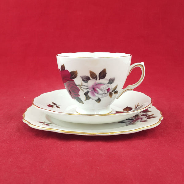 Colclough Ridgway Floral Pattern - Trio Of Tea Cup / Saucer / Plate - OP 3275