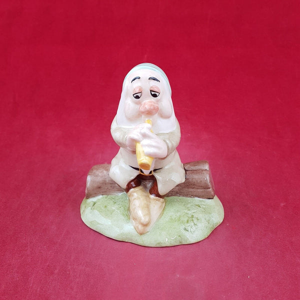 Royal Doulton Snow White & The Seven Dwarfs Sleepy SW15 - 8660 RD