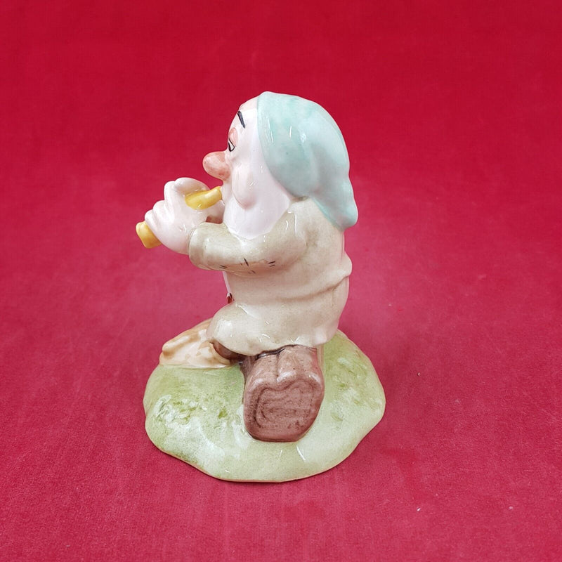 Royal Doulton Snow White & The Seven Dwarfs Sleepy SW15 - 8660 RD