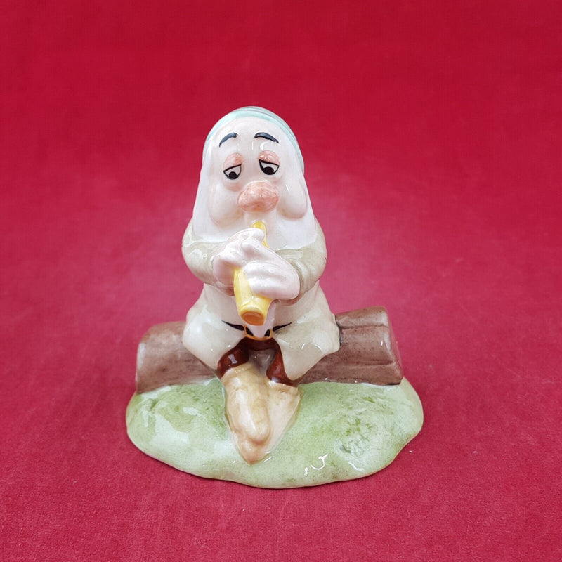 Royal Doulton Snow White & The Seven Dwarfs Sleepy SW15 - 8660 RD