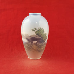 Royal Copenhagen 2316 Vase With Dolmen On The Moor - 8670 RCH