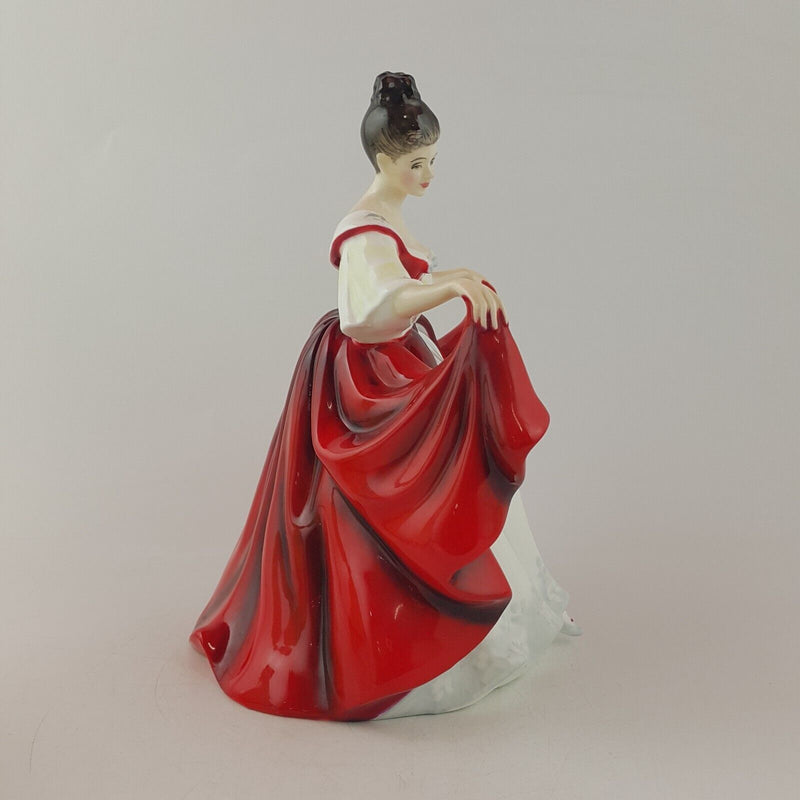 Royal Doulton Figurine HN2265 Sara - 8696 RD