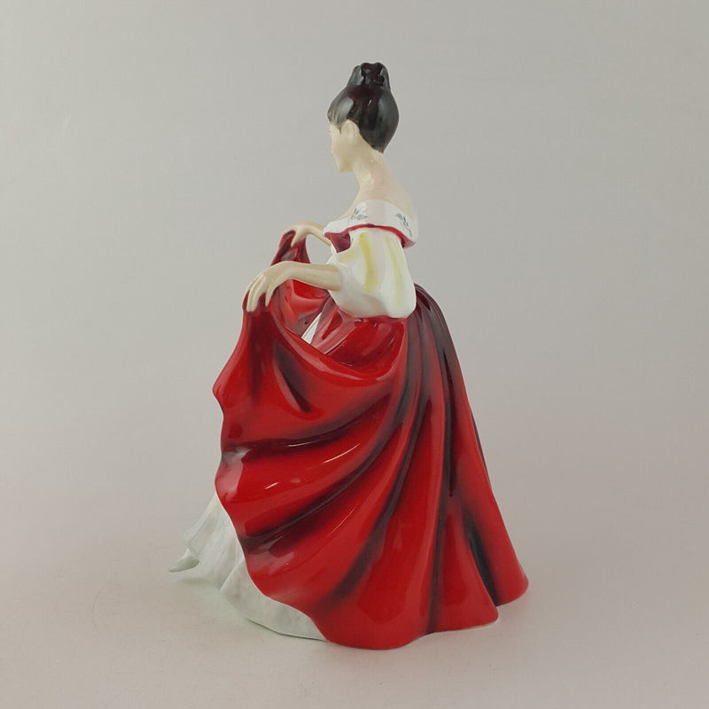 Royal Doulton Figurine HN2265 Sara - 8696 RD