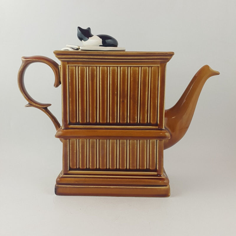 Ringtons Millenium Celebration Teapot By Paul Cardew Design - 8700 O/A