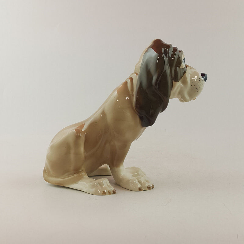 Szeiler Porcelain Dog - Bloodhound - OP 3331