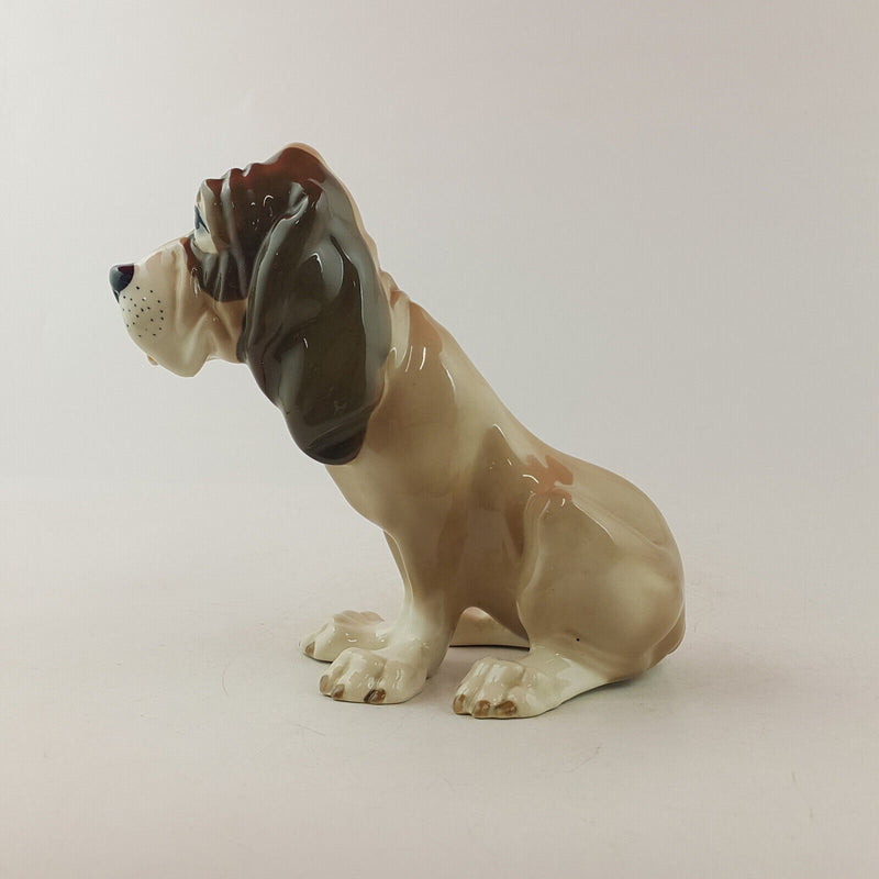 Szeiler Porcelain Dog - Bloodhound - OP 3331