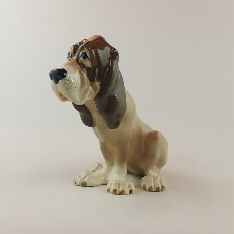 Szeiler Porcelain Dog - Bloodhound - OP 3331