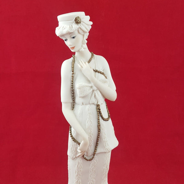 Giuseppe Armani Figuirne Lady with Chain Statue Florence - 8716 O/A