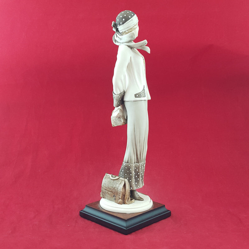 Giuseppe Armani Figurine - Florence Lady Colette 0433C (rare) - OP 2386