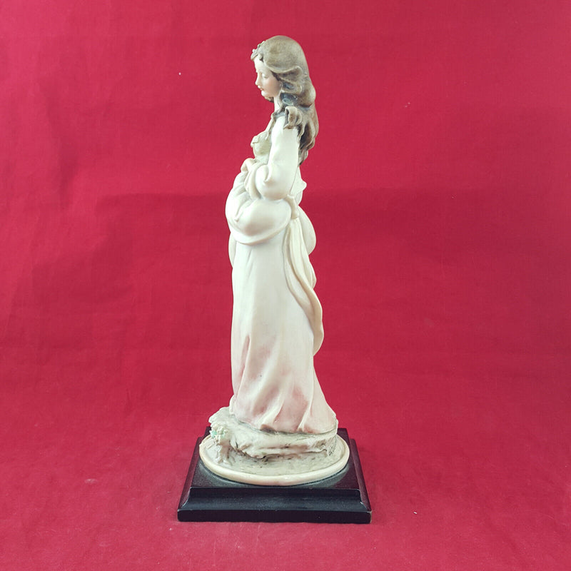 Giuseppe Armani Vintage Figurine - Woman With Flower Basket - OP 2200