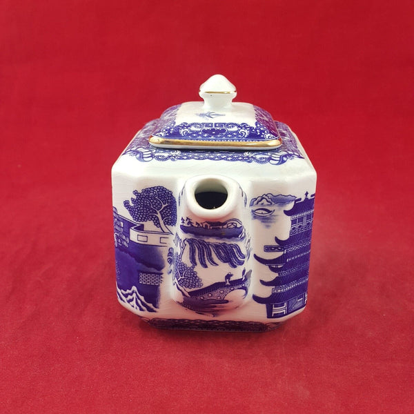 Ringtons By Wade Ceramics Blue And White Teapot - 8705 O/A
